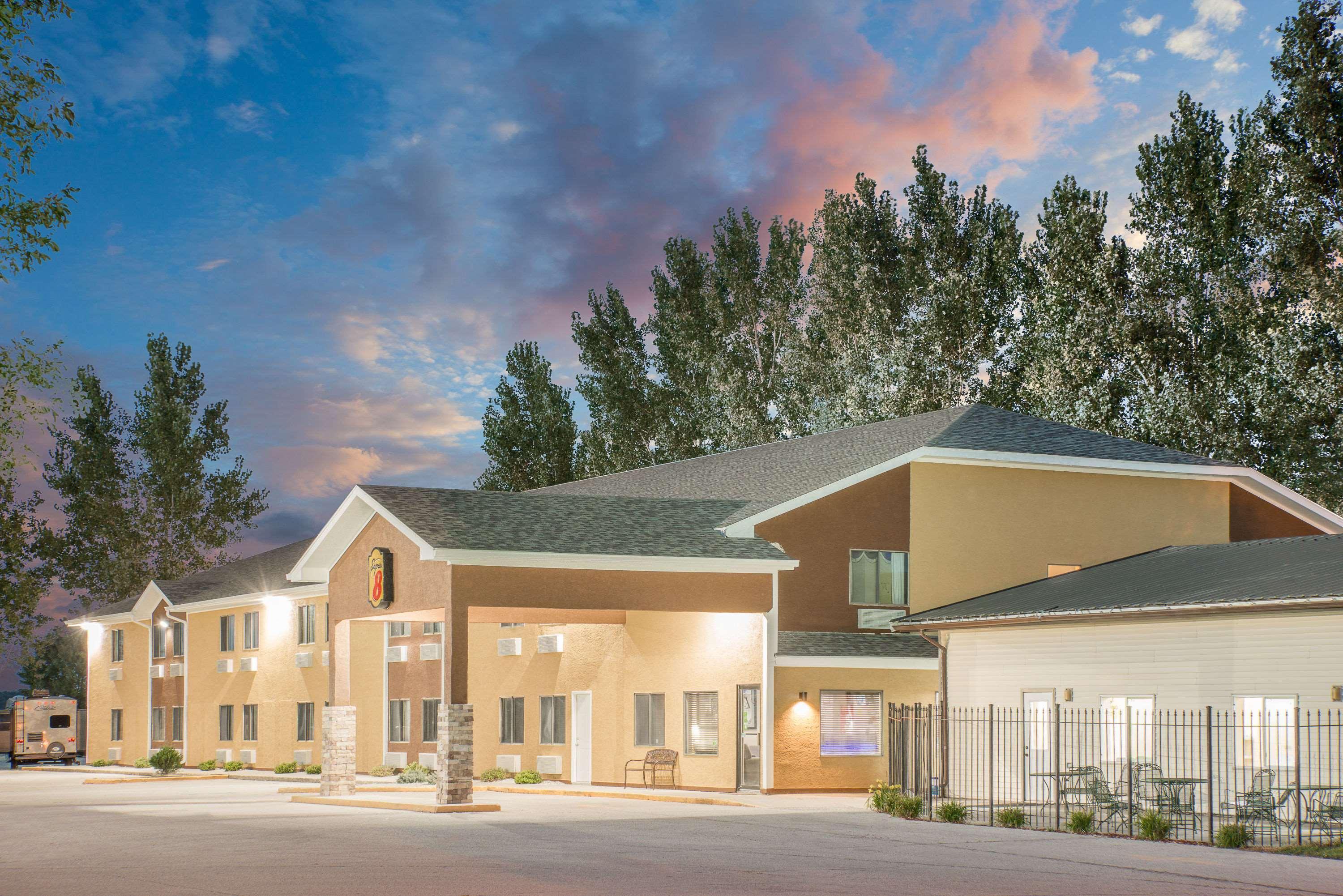 Super 8 By Wyndham Webster City Ia Motel Exterior photo